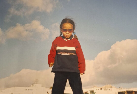 MAR ft. Carolina Deslandes - Menina